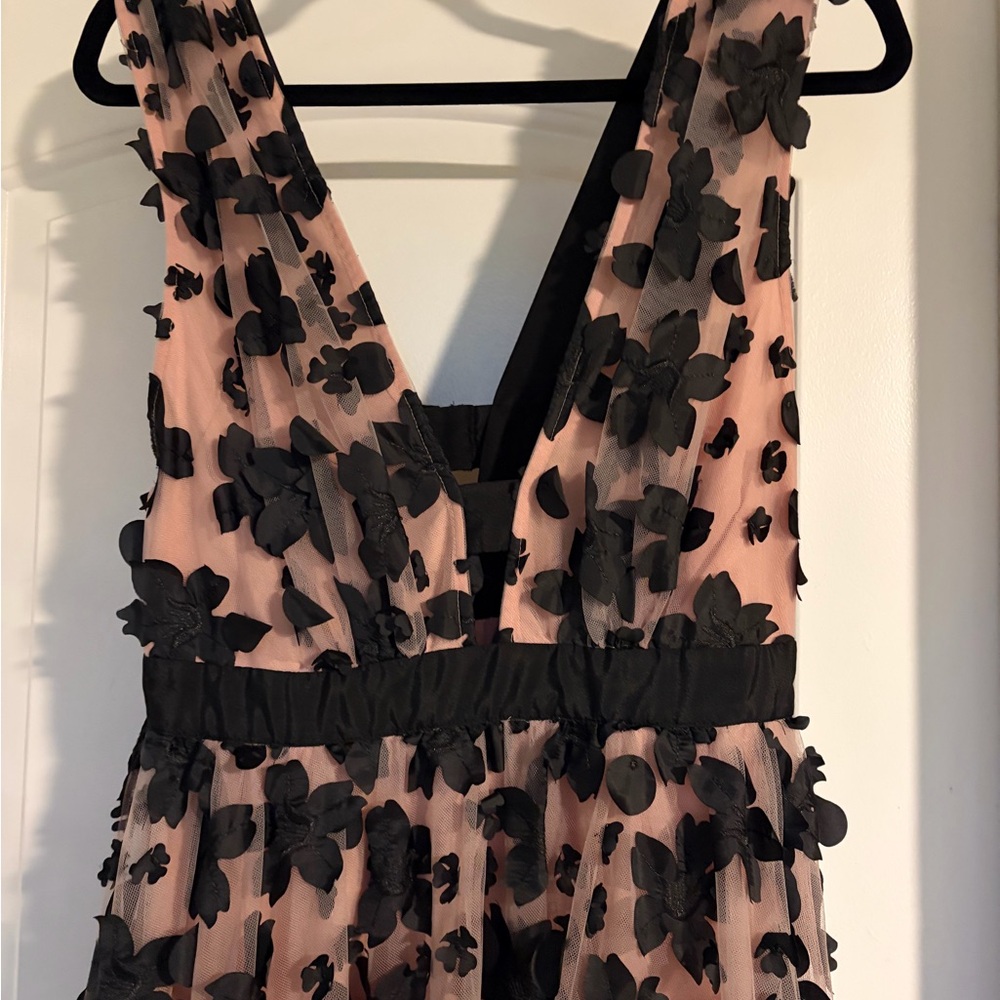 Anthropologie Black Floral Appliqué Plunge Midi Dress in Blush - Picture 6 of 7